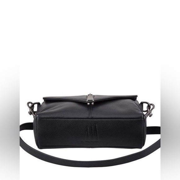 Status Anxiety “exile” bag (pebble leather) - Picture 3 of 13